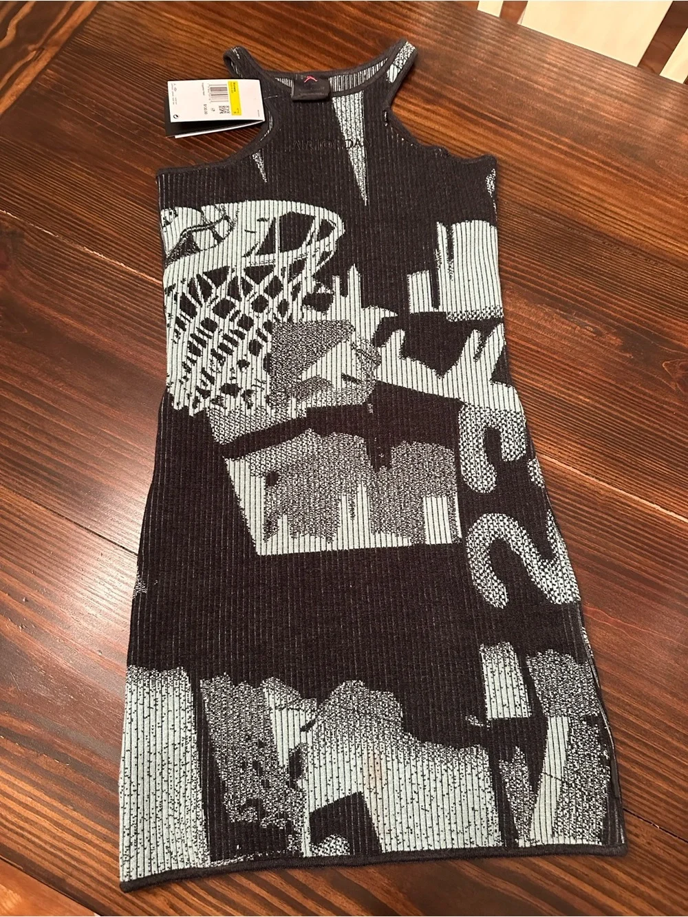 Air Jordan dress size small